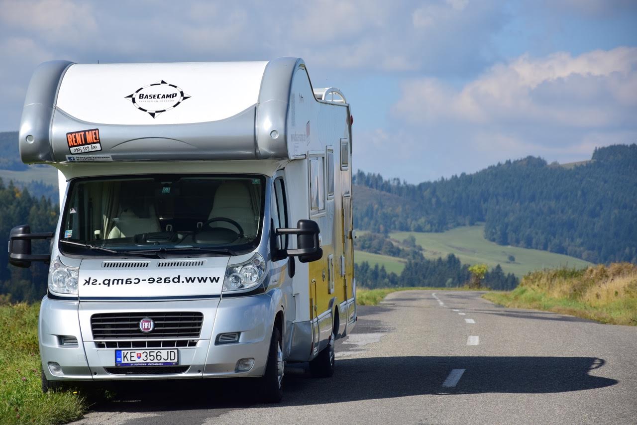 https://www.kempy-chaty.cz/sites/default/files/turistika/karavan_na_vikend_4.jpg