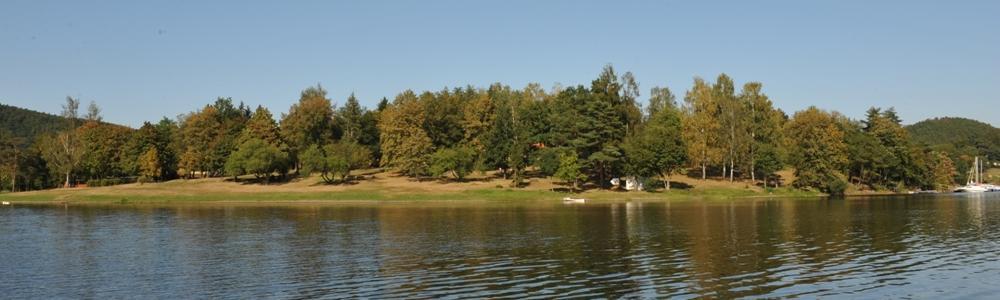 https://www.kempy-chaty.cz/sites/default/files/turistika/resort_beach_nova_zivohost_recenze_1.jpg