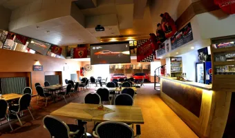 Ferrari Wellness Apartmán – Restaurace a Pub