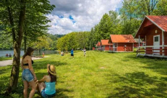Велоспорт і кемпінг Andělská Laguna