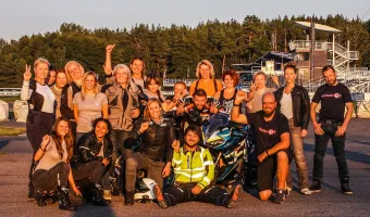 Akce - Dámská jízda v jedné stopě  - víkend pro holky na motorkách