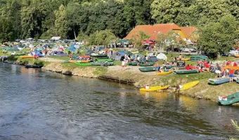 Kemp Koruna u řeky Vltava