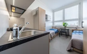 Penzion BIG HOUSE - ubytování v Praze s jídelnou Dolní Měcholupy