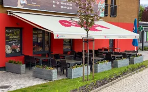 Pizza Express a vinotéka Kuželna - ubytování penzion Trutnov