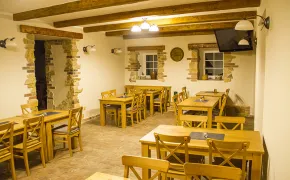 Restaurant & Penzion u Tří Jasanů - Nový Šaldorf, ubytování Jižní Morava