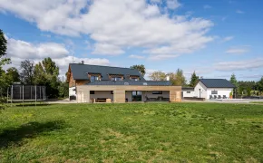 Areál s bazénem v Českém ráji - Relax Zone Vrchovina Sychrov
