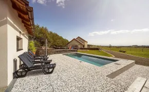 Bazén s terasou - Relax Zone Vrchovina Sychrov, ubytování Český ráj