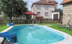 Vila Holiday Home Neurazy, chata s bazénem u Plzně, ubytování Plzeňsko