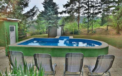 Rekreační domek Hradišek, rodinná chata s bazénem, Jižní Morava