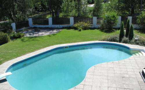 2,5 m hluboký bazén pro letní radovánky