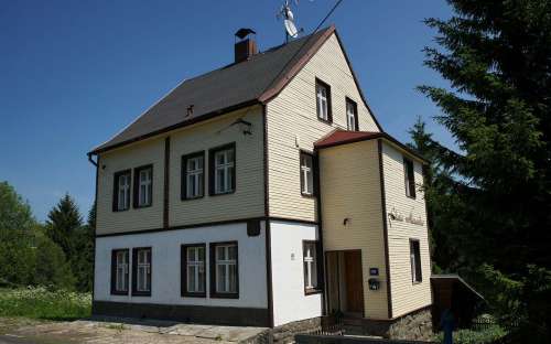 Вилата на Александра Абертами - настаняване в планина Hřebečná, апартамент Рудни планини, Карлови Вари