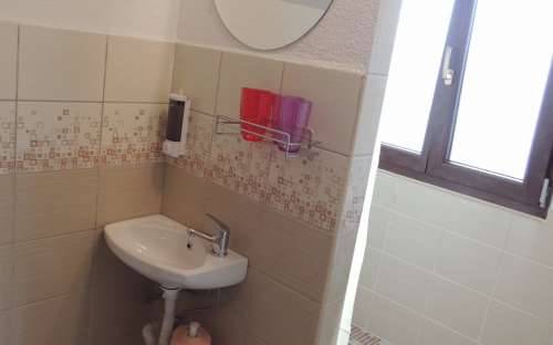 Apartmán přízemí - sprchový kout, WC