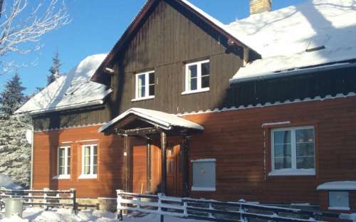 Chata Sýkorka - zakwaterowanie Zlaté Hory Rejvíz, chata górska Jeseníky, jazda na nartach Region Ołomuniecki