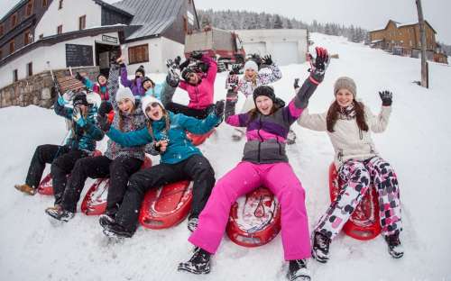 Winter pleasure, active recreation in the cottage