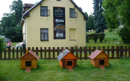 Chatová osada Stráž - 8 chatek, Liberecko