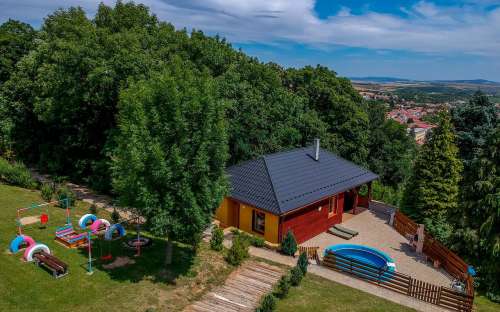 Dům Orlí Hnízdo, rodinná chata s bazénem, Jižní Morava
