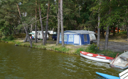 Camping Yacht Holany - både, pedalbåde