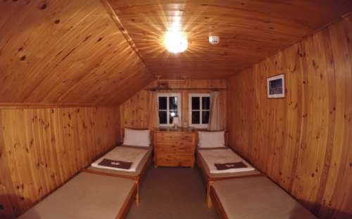Moravská bouda - cabin lưu trú Špindlerŭv Mlýn, túp lều trên núi Krkonoše, vùng Hradec Králové