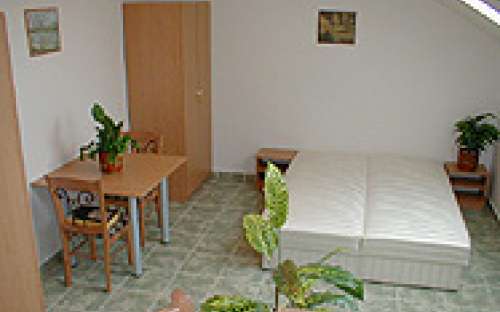 ペンション ハルカ - パルドゥビツェの宿泊施設、パルドゥビツェ地域の安価な通年下宿