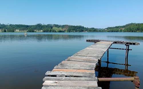 Üdülőtelep - kemping a Hnačov-tó felett, családi üdülőhely Šumavában, Pilsen régióban