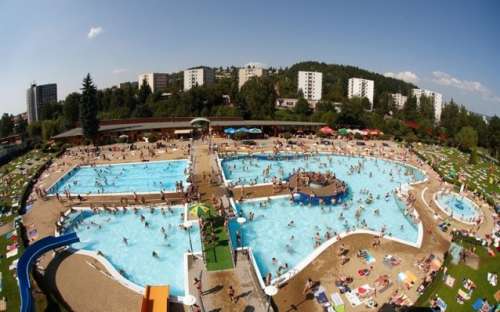 Aquapark Trutnov je vzdálen 12 km od ubytování.
