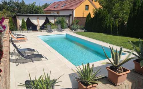 Accommodatie vlakbij het park - stijlvol gastenverblijf Lednice, pensions met zwembad Zuid-Moravië