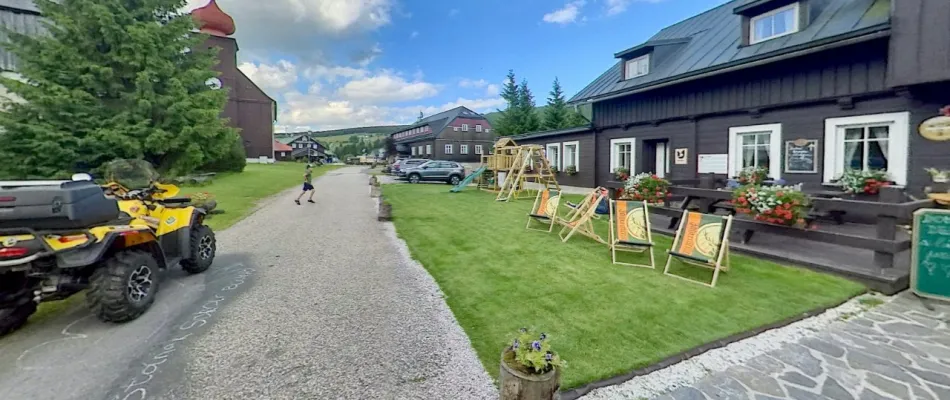 Penzion a restaurace Sokolí boudy - Krkonoše