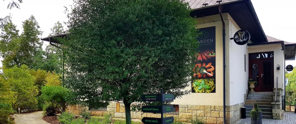 GARDEN Pension & Restaurant - luxusní ubytování a garstronomie Pardubice